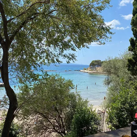 Διαμέρισμα Leonid